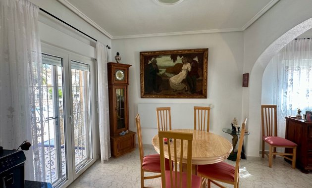 Herverkoop - Rijwoning -
Ciudad Quesada - Rojales - Doña Pepa