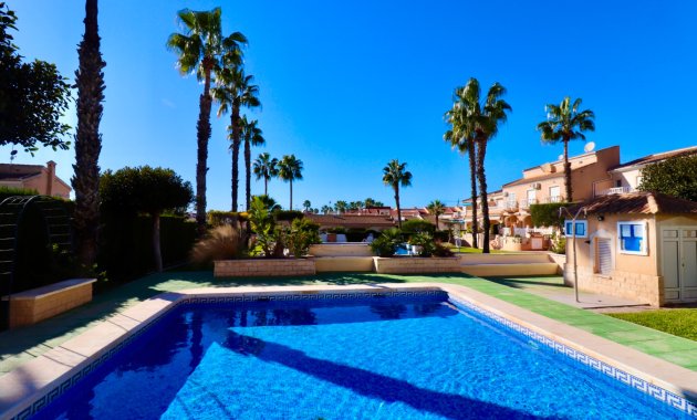 Herverkoop - Rijwoning -
Ciudad Quesada - Rojales - Doña Pepa