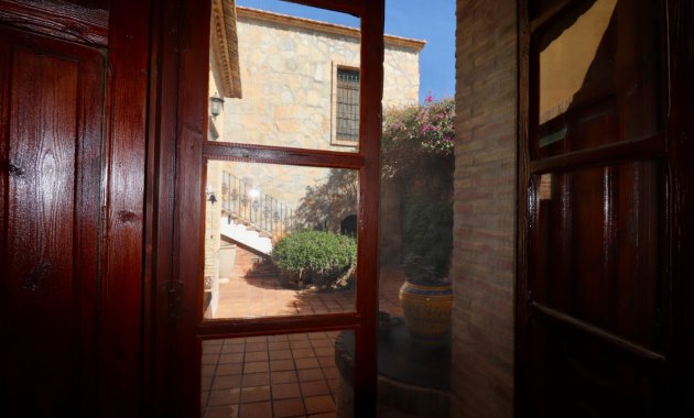 Herverkoop - Finca   -
Ciudad Quesada - Rojales - Heredades