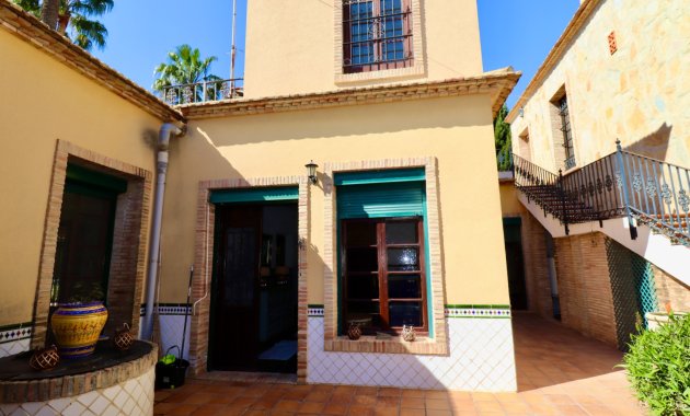 Herverkoop - Finca   -
Ciudad Quesada - Rojales - Heredades