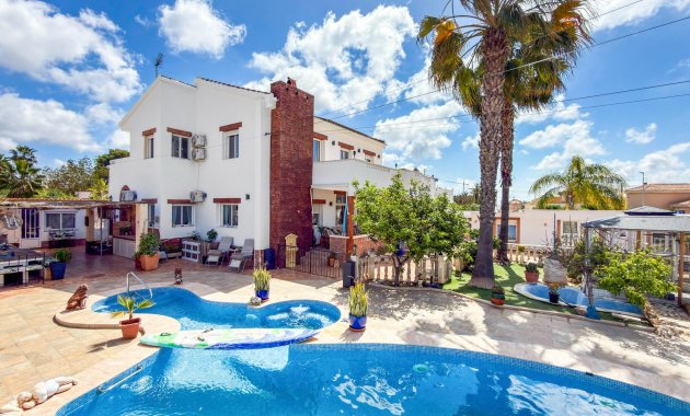 Herverkoop - Vrijstaande woning / Villa -
Ciudad Quesada - Rojales - Ciudad Quesada