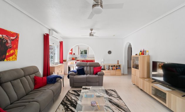 Herverkoop - Vrijstaande woning / Villa -
Benijofar - Monte Azul