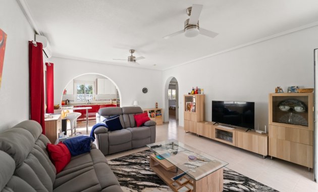 Herverkoop - Vrijstaande woning / Villa -
Benijofar - Monte Azul