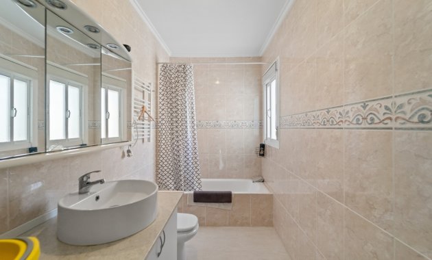 Herverkoop - Vrijstaande woning / Villa -
Benijofar - Monte Azul