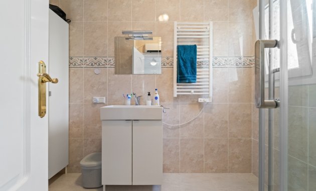 Herverkoop - Vrijstaande woning / Villa -
Benijofar - Monte Azul