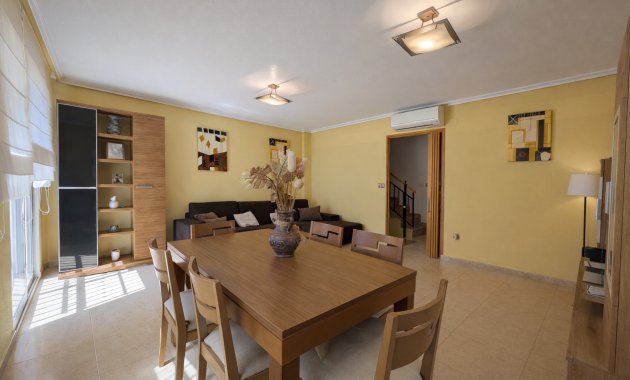 Herverkoop - Rijwoning -
Ciudad Quesada - Rojales - Rojales
