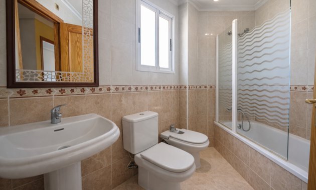 Herverkoop - Rijwoning -
Ciudad Quesada - Rojales - Rojales