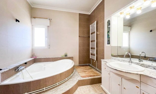 Herverkoop - Vrijstaande woning / Villa -
Ciudad Quesada - Rojales - Ciudad Quesada