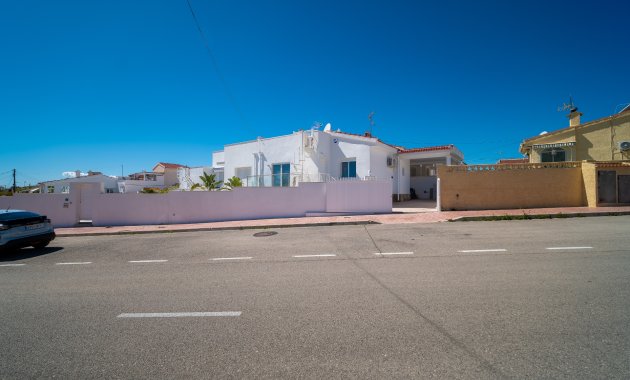 Herverkoop - Rijwoning -
Ciudad Quesada - Rojales - town