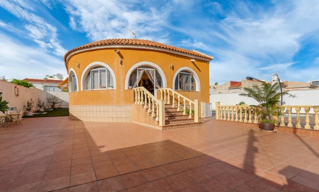 Herverkoop - Vrijstaande woning / Villa -
Ciudad Quesada - Rojales - Ciudad Quesada