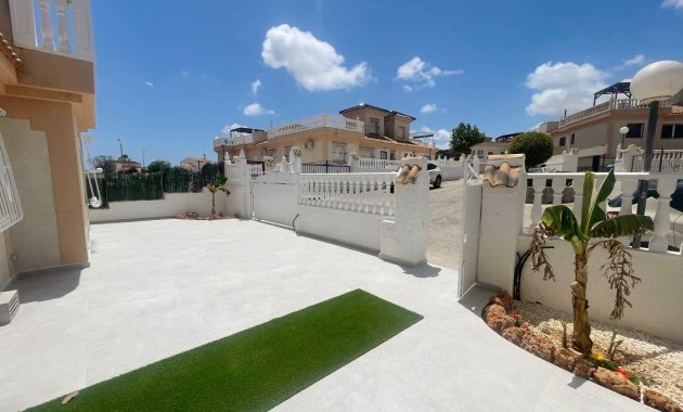 Herverkoop - Rijwoning -
Ciudad Quesada - Rojales - La Marquesa Golf