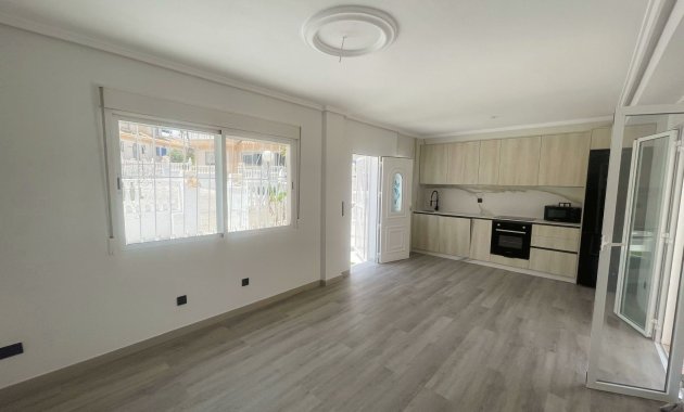 Herverkoop - Rijwoning -
Ciudad Quesada - Rojales - La Marquesa Golf
