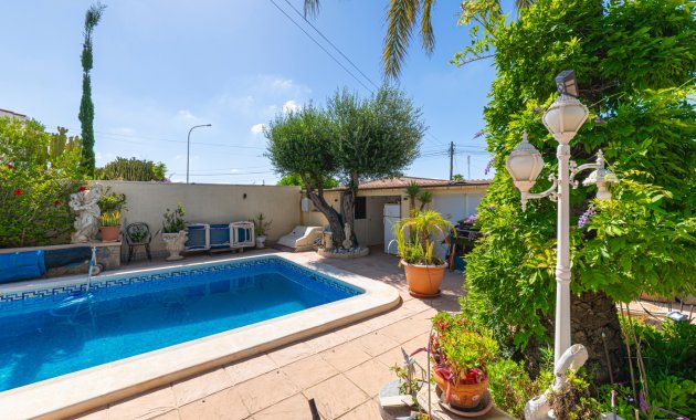Herverkoop - Vrijstaande woning / Villa -
Ciudad Quesada - Rojales - Rojales