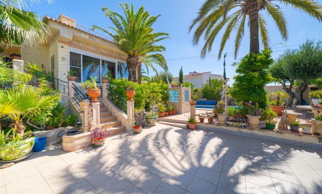 Herverkoop - Vrijstaande woning / Villa -
Ciudad Quesada - Rojales - Rojales