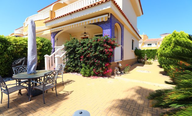 Herverkoop - Rijwoning -
Ciudad Quesada - Rojales - Doña Pepa