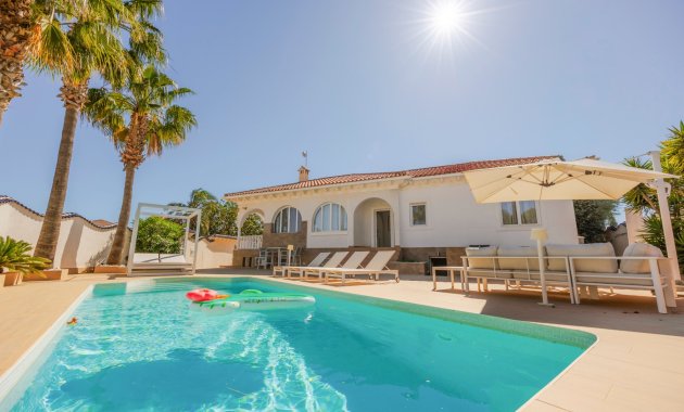 Herverkoop - Vrijstaande woning / Villa -
Ciudad Quesada - Rojales - Ciudad Quesada