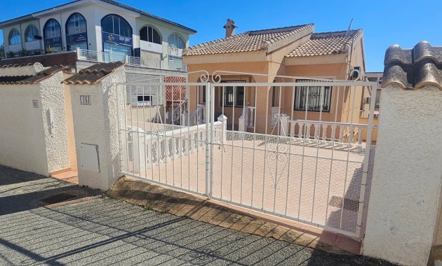 Herverkoop - Vrijstaande woning / Villa -
Ciudad Quesada - Rojales - Benimar