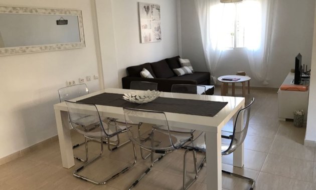 Herverkoop - Rijwoning -
Ciudad Quesada - Rojales - Doña Pepa