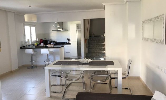 Herverkoop - Rijwoning -
Ciudad Quesada - Rojales - Doña Pepa