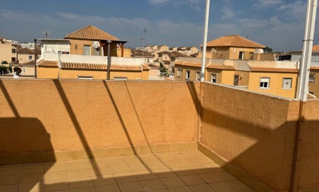 Herverkoop - Rijwoning -
Ciudad Quesada - Rojales - Doña Pepa