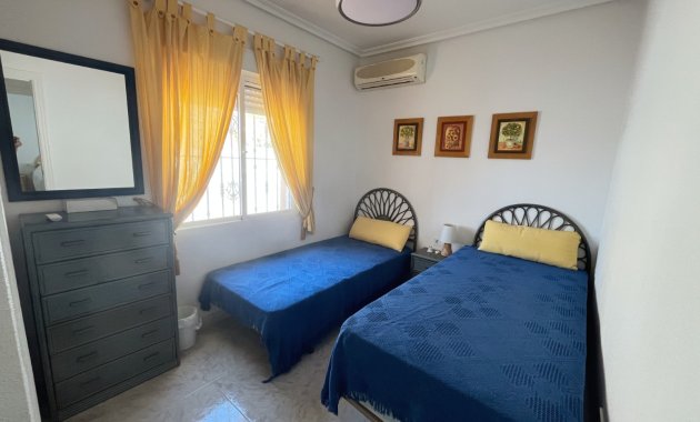 Herverkoop - Vrijstaande woning / Villa -
Ciudad Quesada - Rojales - Airstrip