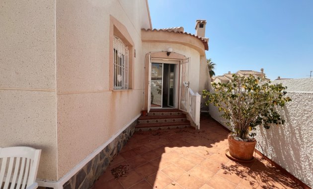 Herverkoop - Vrijstaande woning / Villa -
Ciudad Quesada - Rojales - Airstrip