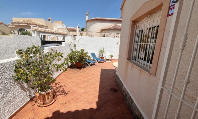 Herverkoop - Vrijstaande woning / Villa -
Ciudad Quesada - Rojales - Airstrip
