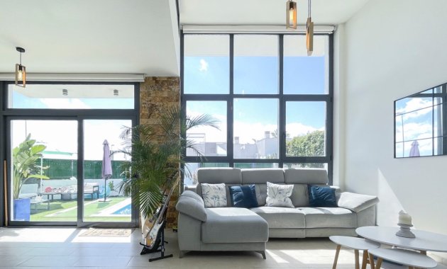 Herverkoop - Vrijstaande woning / Villa -
Ciudad Quesada - Rojales - Rojales