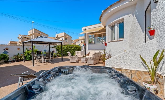Herverkoop - Vrijstaande woning / Villa -
Ciudad Quesada - Rojales - Rojales