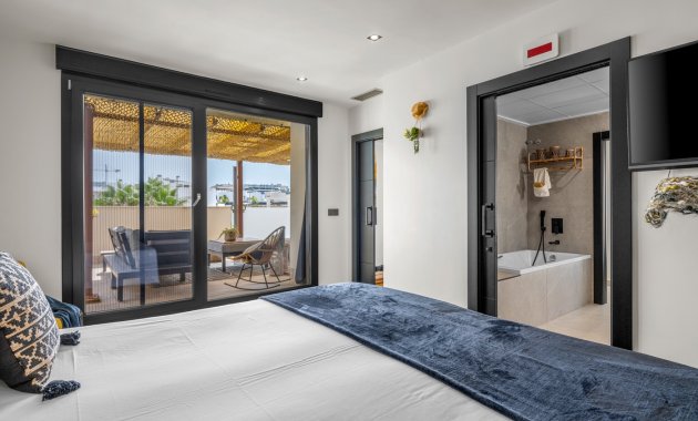 Herverkoop - Vrijstaande woning / Villa -
Benijofar