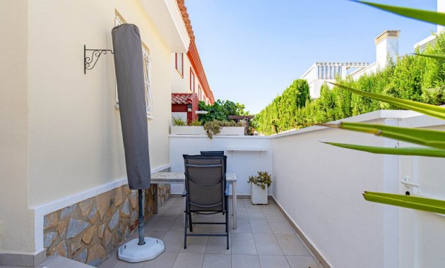 Herverkoop - Rijwoning -
Ciudad Quesada - Rojales - Doña Pepa