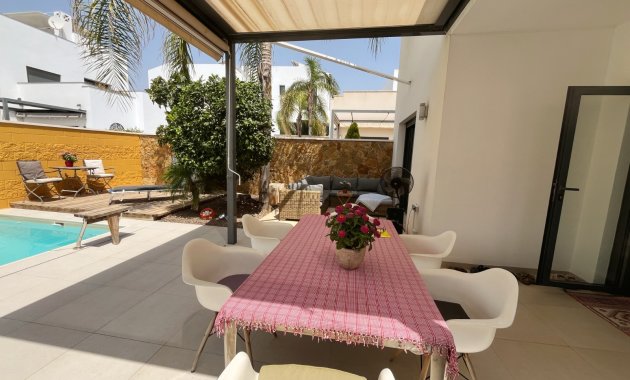 Herverkoop - Vrijstaande woning / Villa -
Ciudad Quesada - Rojales - Pueblo Bravo