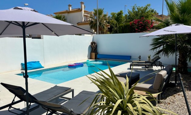 Herverkoop - Vrijstaande woning / Villa -
Ciudad Quesada - Rojales - Rojales