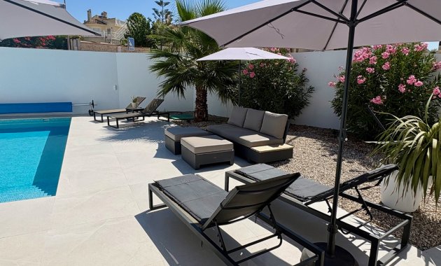 Herverkoop - Vrijstaande woning / Villa -
Ciudad Quesada - Rojales - Rojales