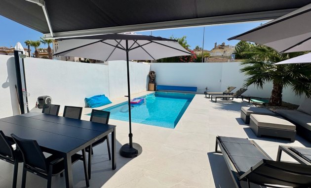 Herverkoop - Vrijstaande woning / Villa -
Ciudad Quesada - Rojales - Rojales