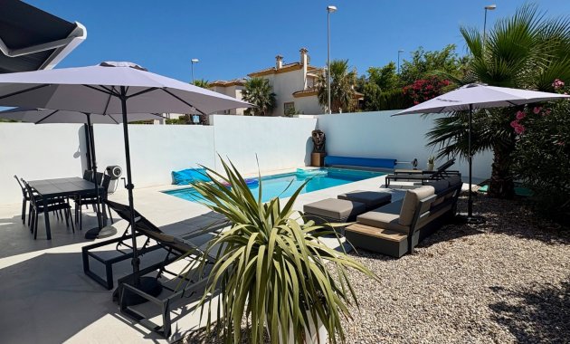 Herverkoop - Vrijstaande woning / Villa -
Ciudad Quesada - Rojales - Rojales
