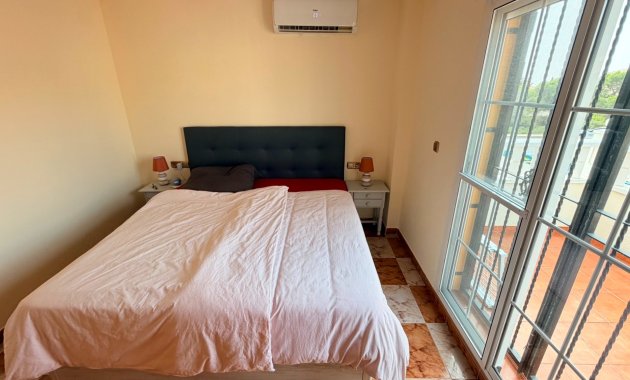 Herverkoop - Geschakelde Villa -
Lomas de Cabo Roig - Orihuela Costa