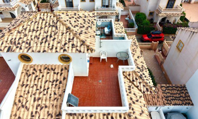 Herverkoop - Geschakelde Villa -
Lomas de Cabo Roig - Orihuela Costa