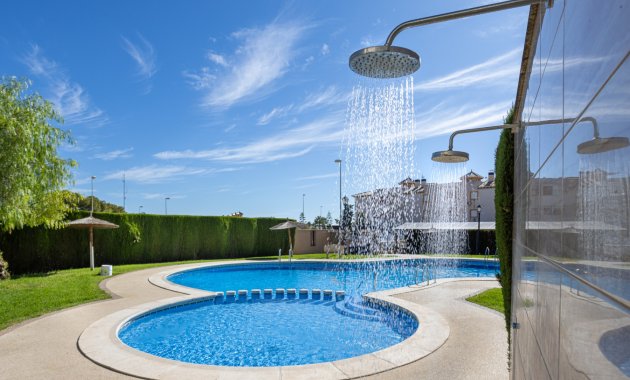 Herverkoop - Geschakelde Villa -
Lomas de Cabo Roig - Orihuela Costa