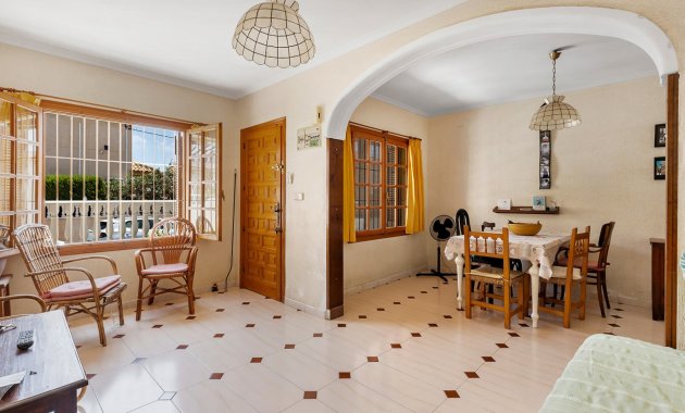 Reventa - Casa adosada -
La Mata - Playa