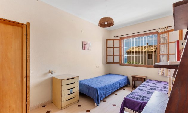 Reventa - Casa adosada -
La Mata - Playa