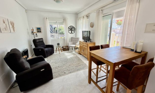 Reventa - Independiente / Villa -
Ciudad Quesada - Rojales - Rojales