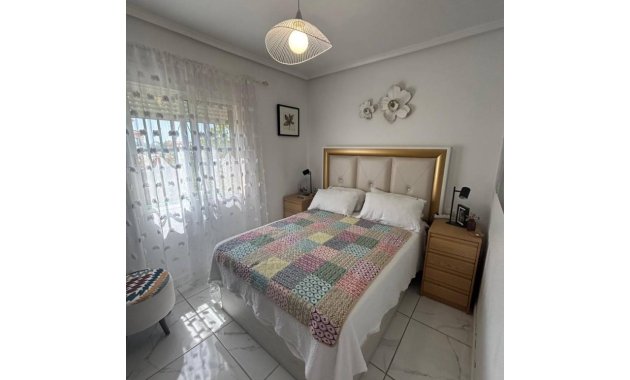 Reventa - Independiente / Villa -
Ciudad Quesada - Rojales - Rojales