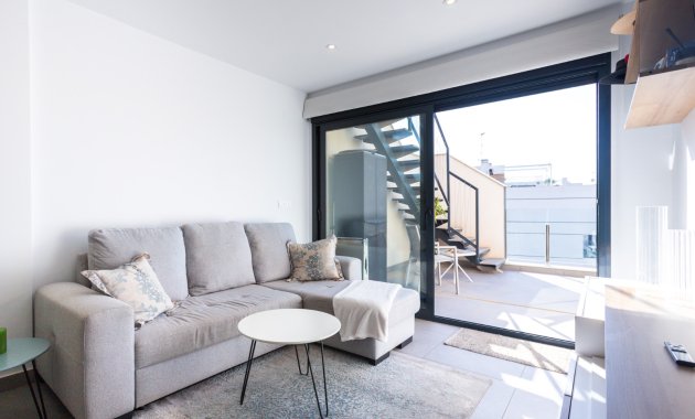 Herverkoop - Penthouse -
Orihuela Costa - Villamartín