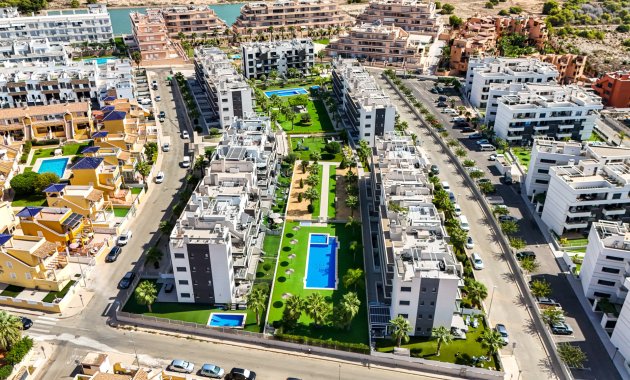 Herverkoop - Penthouse -
Orihuela Costa - Villamartín