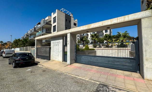 Herverkoop - Penthouse -
Orihuela Costa - Villamartín