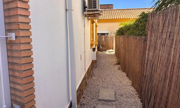 Herverkoop - Vrijstaande woning / Villa -
El Campo