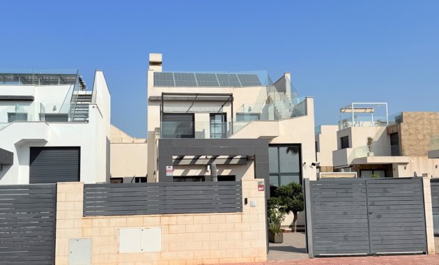 Herverkoop - Vrijstaande woning / Villa -
Ciudad Quesada - Rojales - Pueblo Bravo