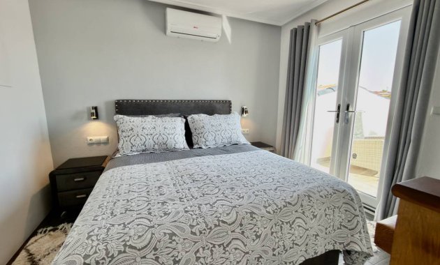 Wiederverkauf - Freistehend / Villa -
Ciudad Quesada - Rojales - Ciudad Quesada