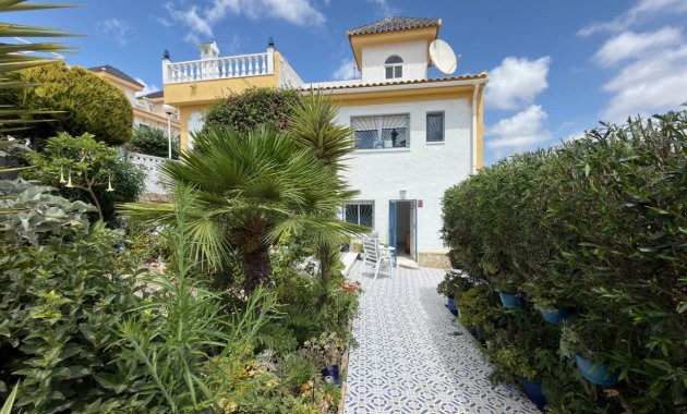 Wiederverkauf - Freistehend / Villa -
Ciudad Quesada - Rojales - La Marquesa Golf